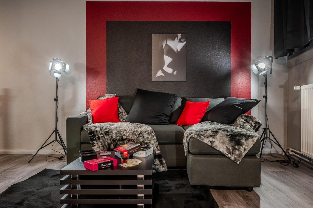 Cocon Sensuel - 50 Nuances - Les Cocons De Nath Apartment Montbeliard Bagian luar foto