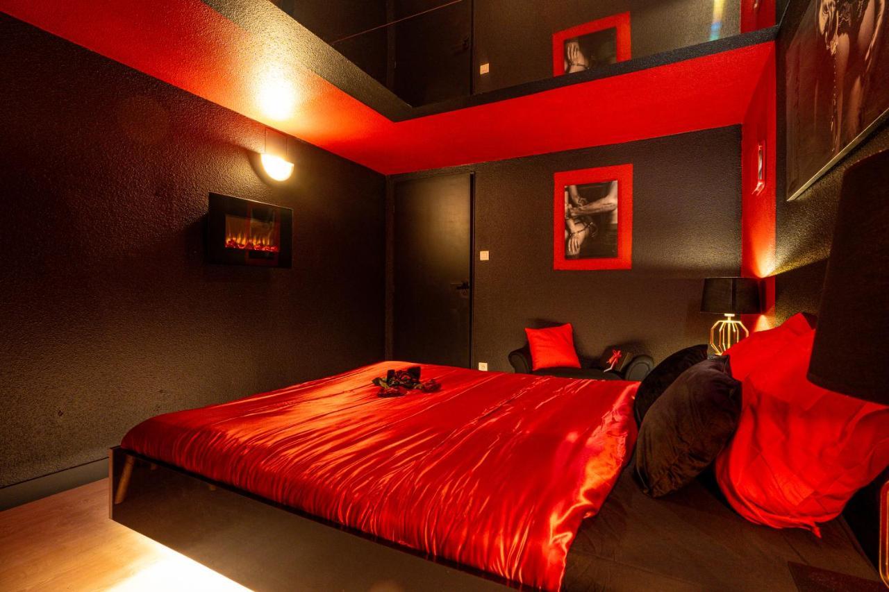 Cocon Sensuel - 50 Nuances - Les Cocons De Nath Apartment Montbeliard Bagian luar foto